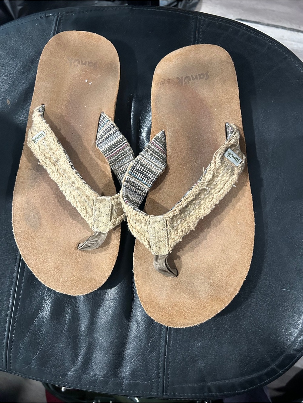 Sanuk Men Tan and Multicolor Strap Flip-Flops